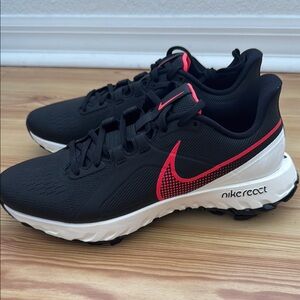 Nike woman’s Golf shoes nike React size 8.5 new without box